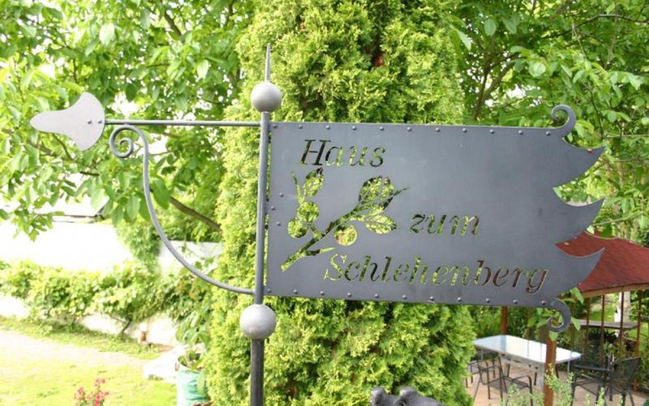 Pension Haus Zum Schlehenberg Bayreuth Eksteriør billede